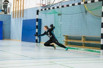 Bild 111 - F Loewinnen Hallen Cup